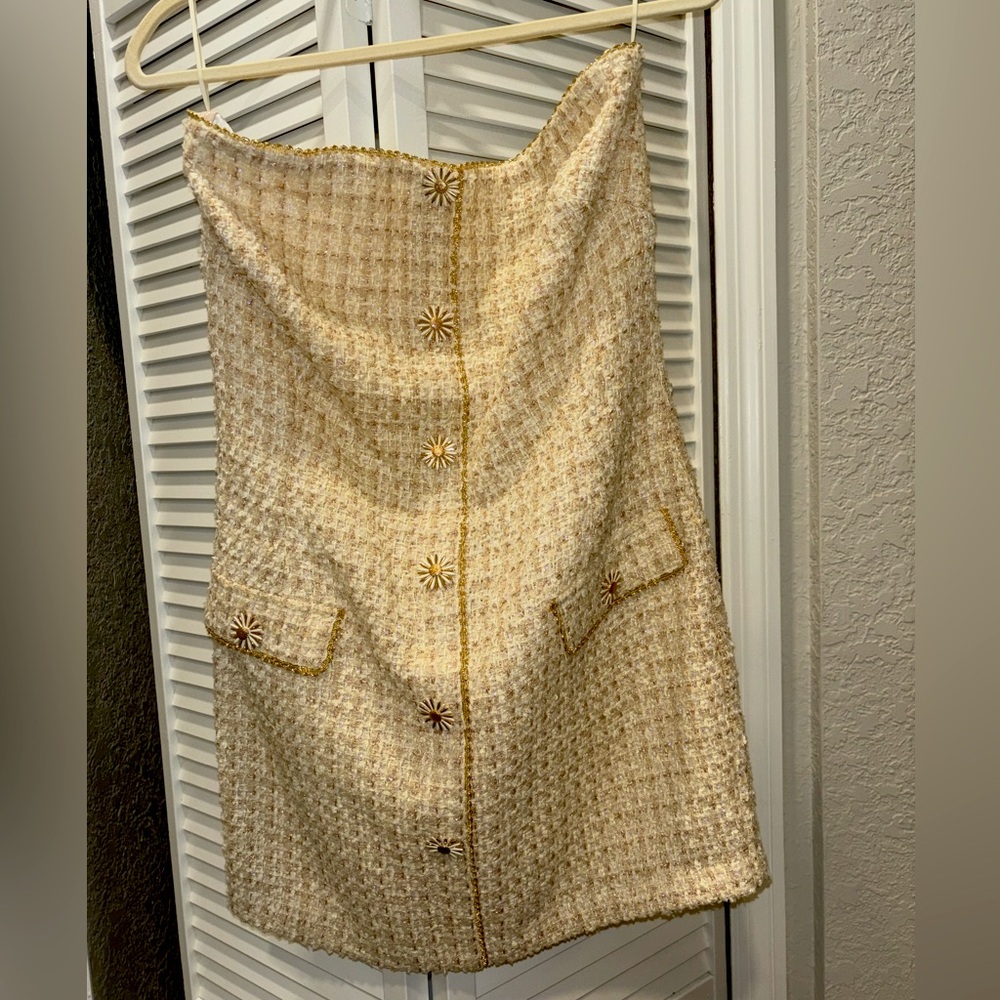 Strapless dress